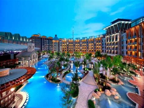 resorts world sentosa hotel singapore.